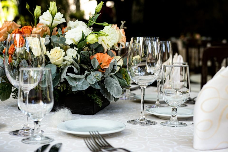 Table flowers at the tasting